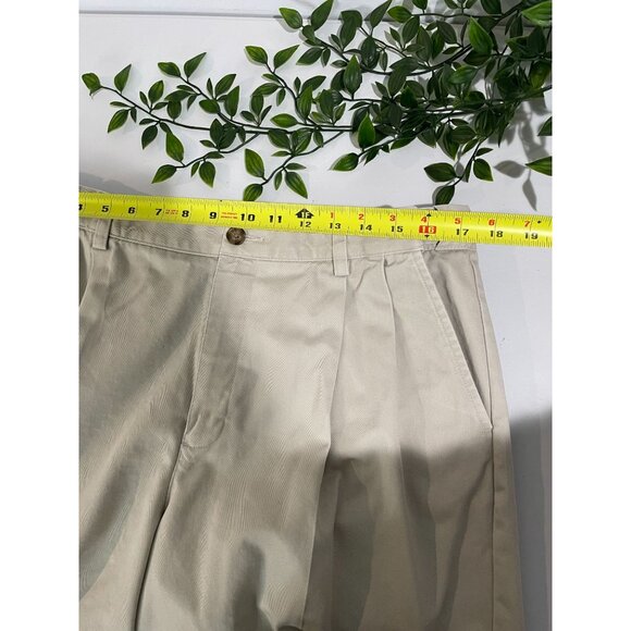 LL Bean Shorts Mens 37 Beige Chino Comfort Waist Pleated Front Zip Fly Outdoor - Picture 10 of 12